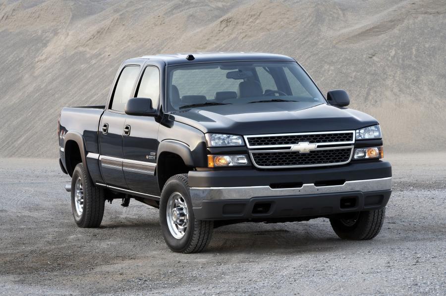  Chevrolet Silverado Heavy Duty 2003 года  (фото 22 из 36)